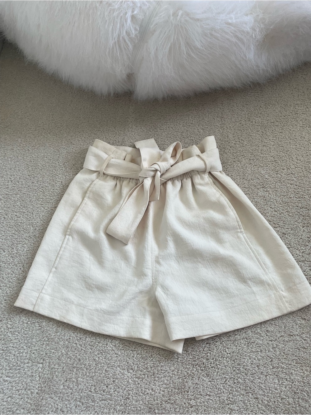 Wilfred High-Waist Paperbag Tie Shorts in Cream
